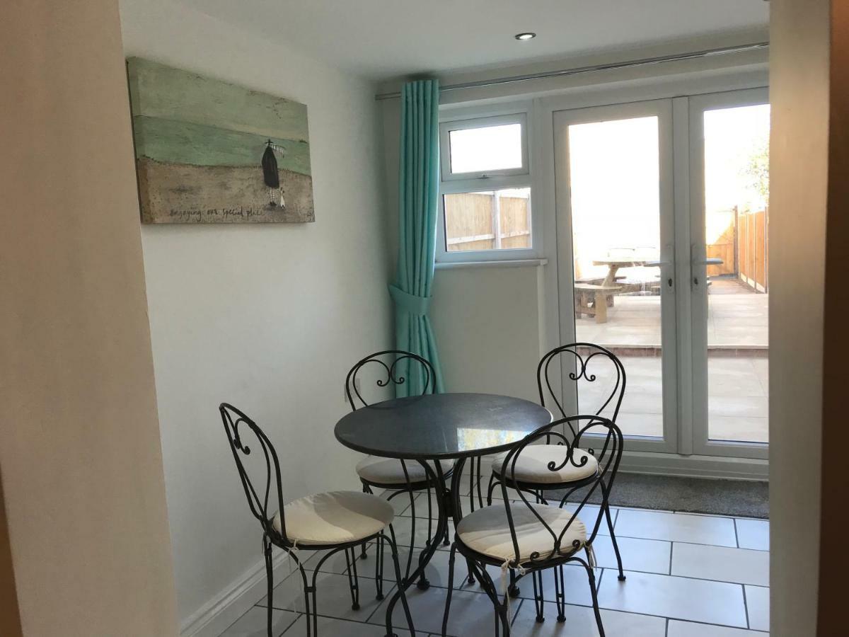 Modern Cottage In Oundle Luaran gambar